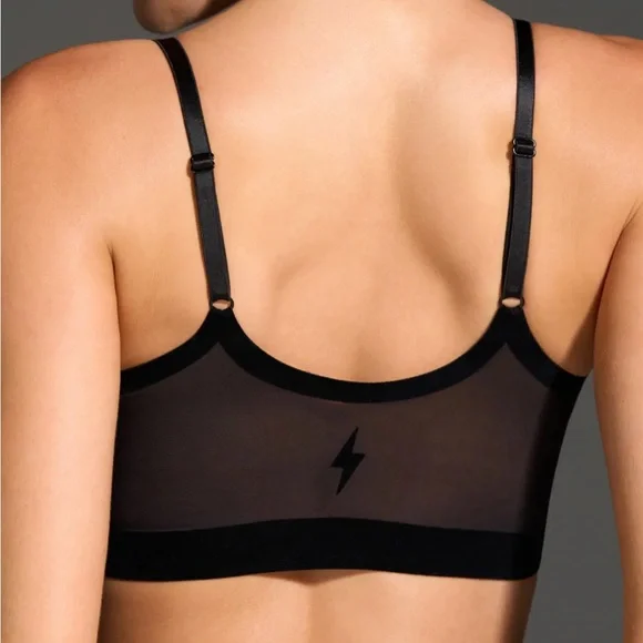 Seamless Eby Support Bra bundle (3 bras and 1 panty) - Picture 6 of 12